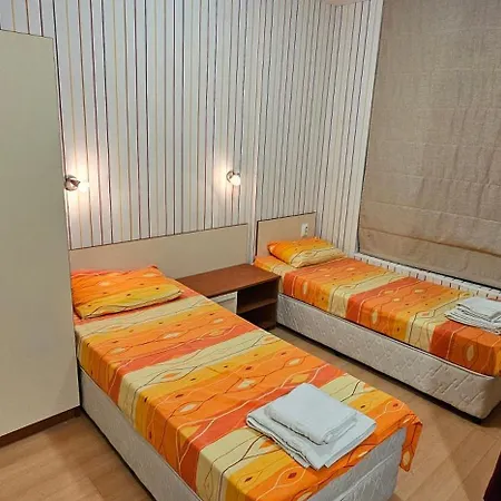 Apartment Rainbow 2 40 *