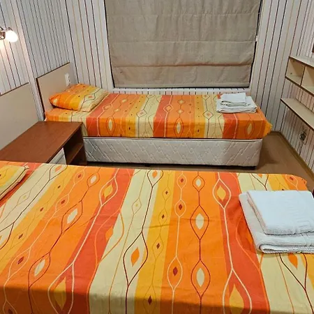 Apartment Rainbow 2 40 *