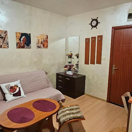 Rainbow 2 40 Apartment